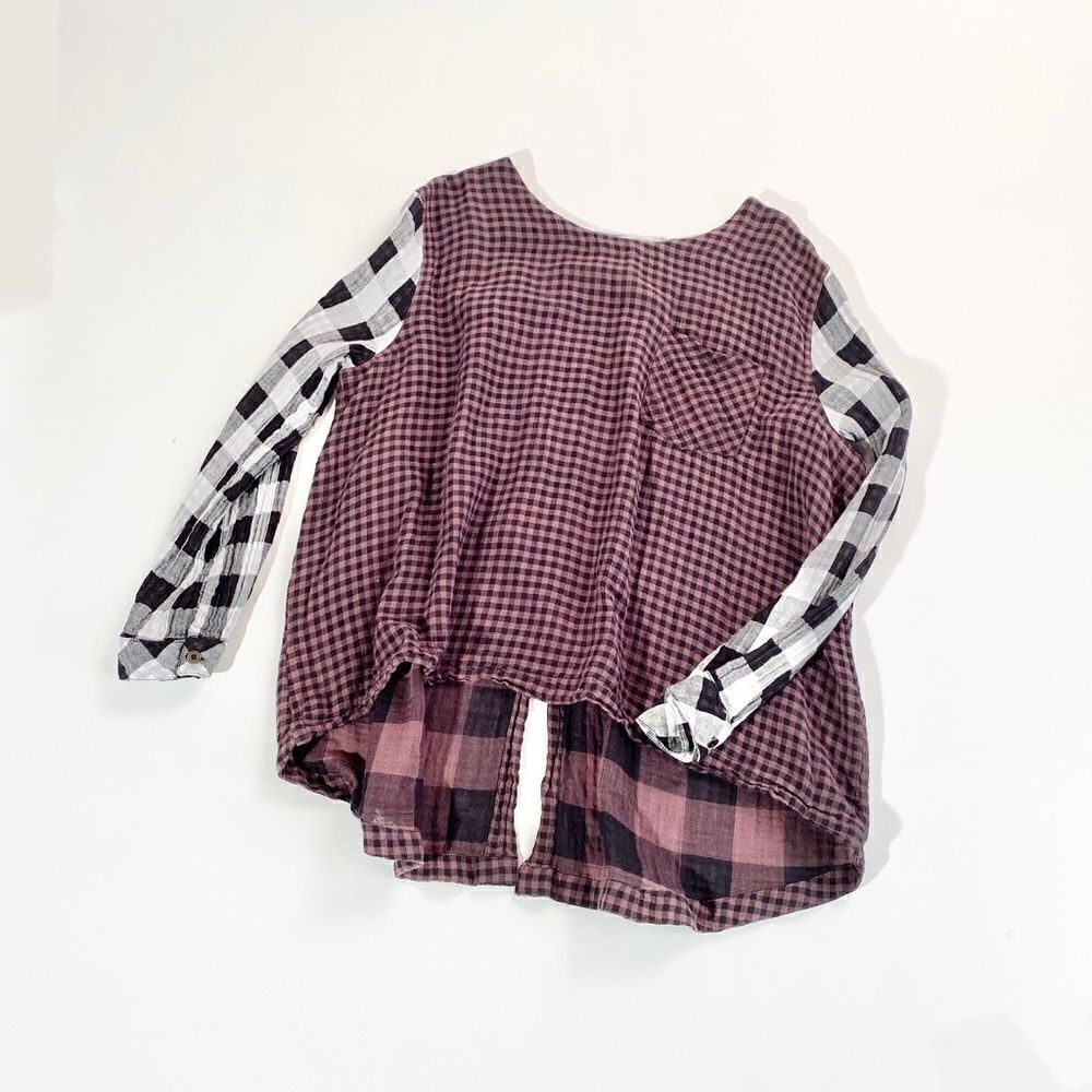 OSO casuals plaid block button back top